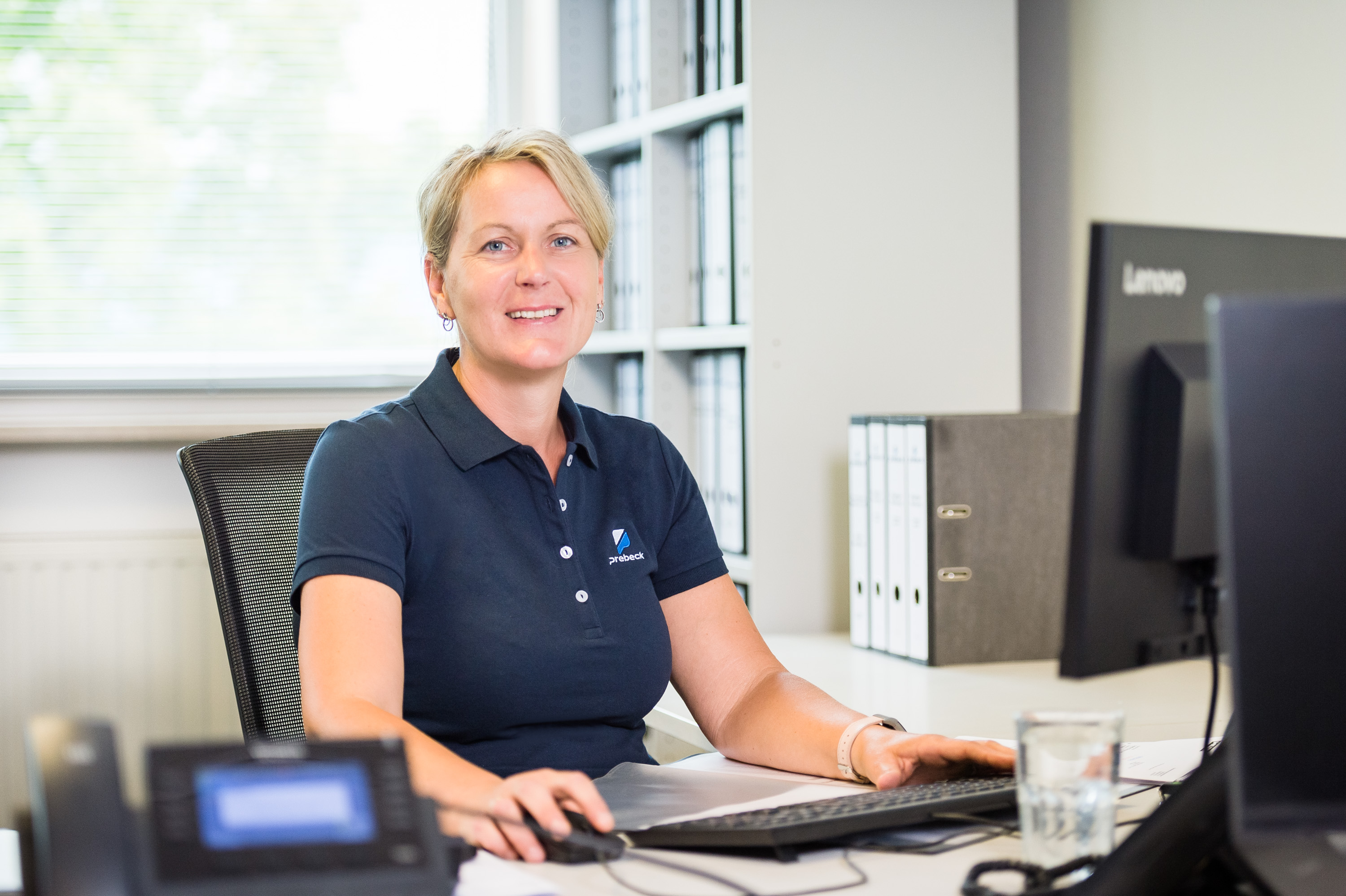 Büromitarbeiterin bei Prebeck Stahlbau
